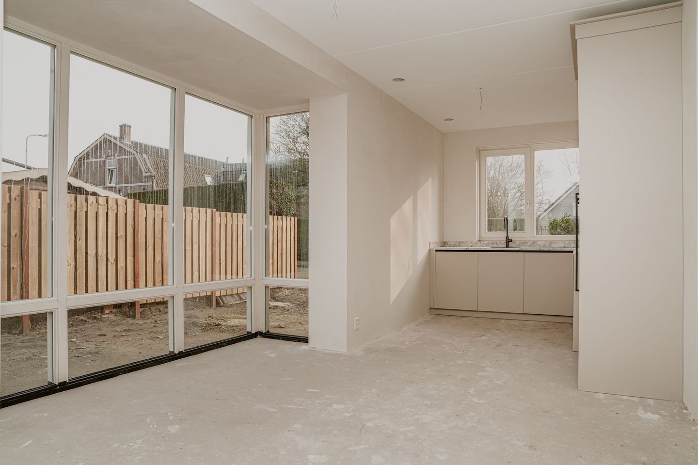 Photo 4 of Vincent van Goghstraat 2