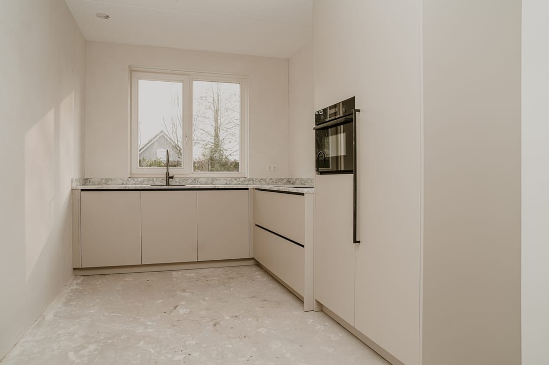 Photo 8 of Vincent van Goghstraat 2