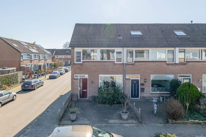 Foto 2 van Juliana van Stolberglaan 11