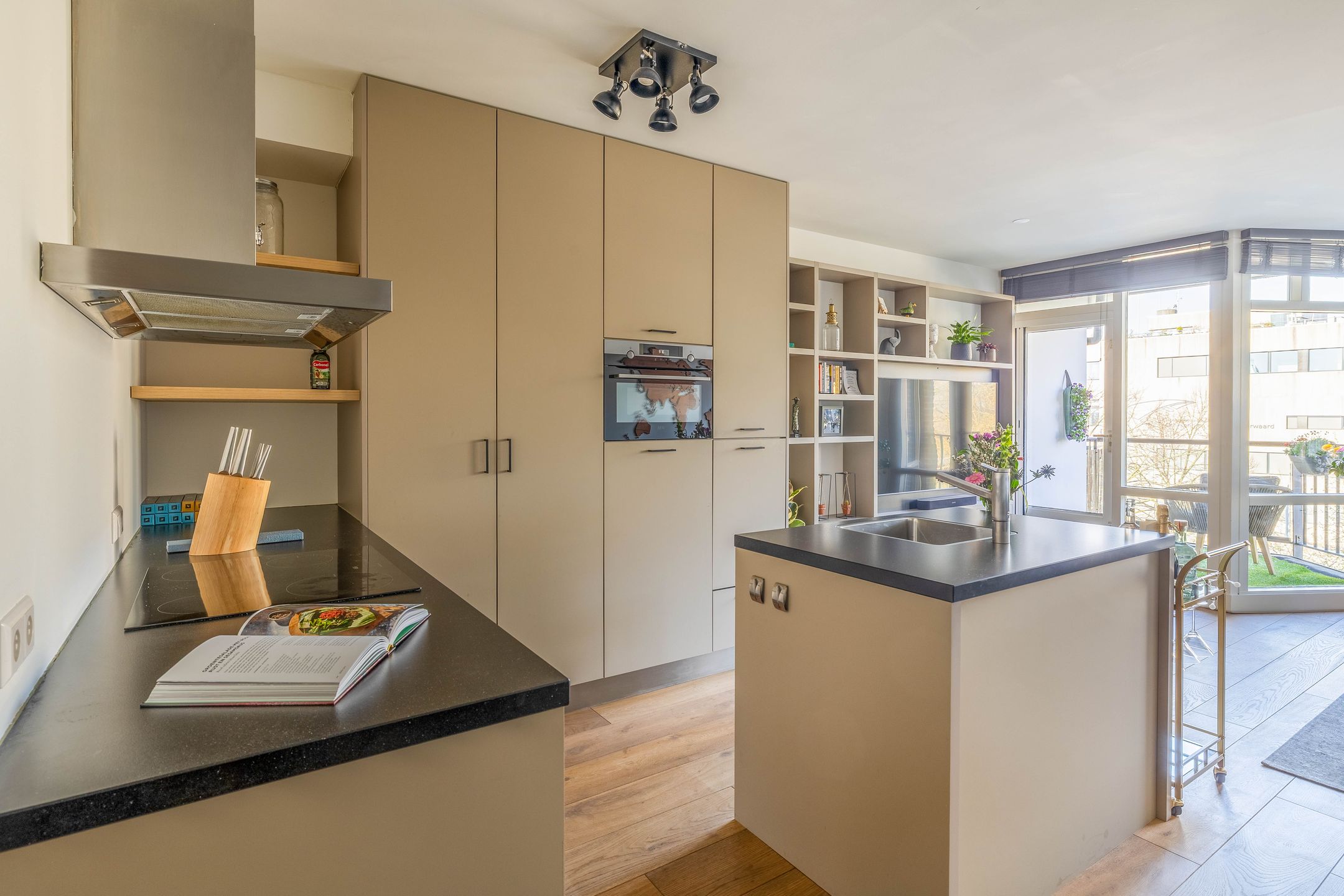 Foto 3 van Oostmaaslaan 423