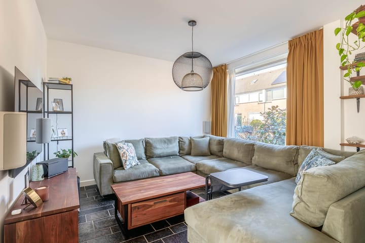 Foto 10 van Juliana van Stolberglaan 11