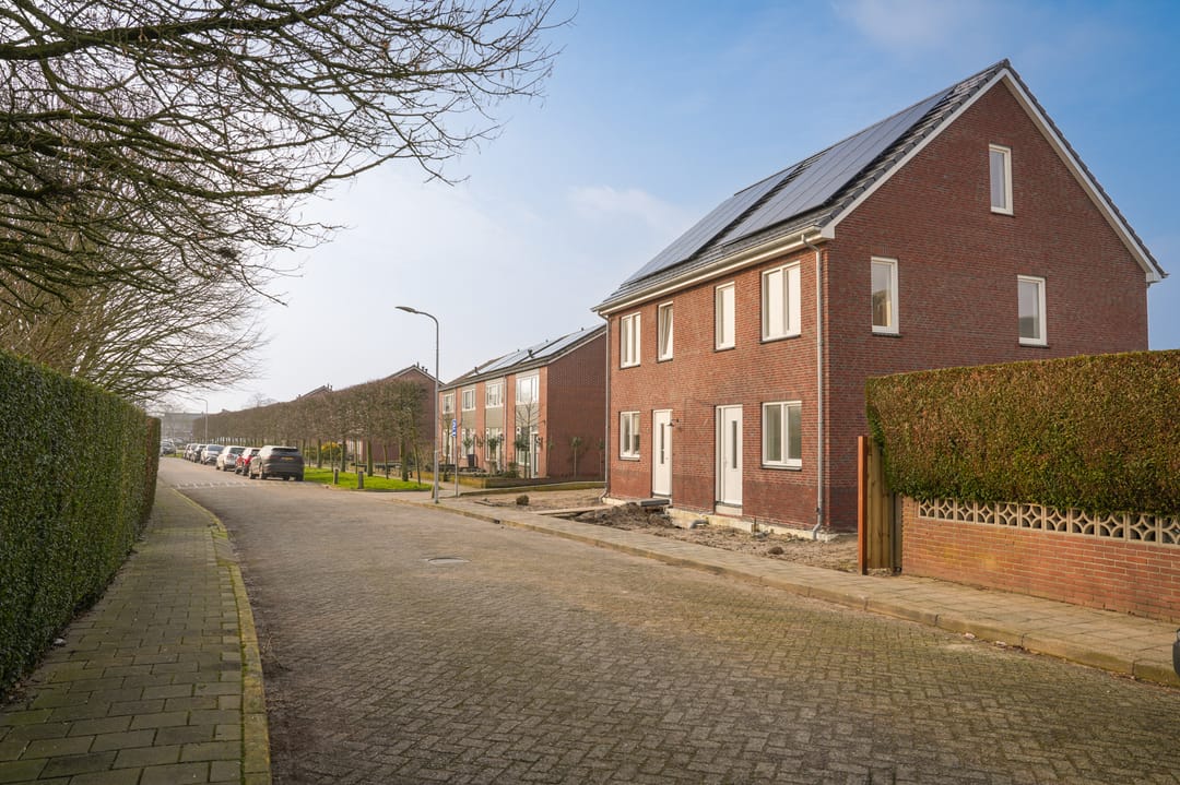 Photo 32 of Vincent van Goghstraat 2