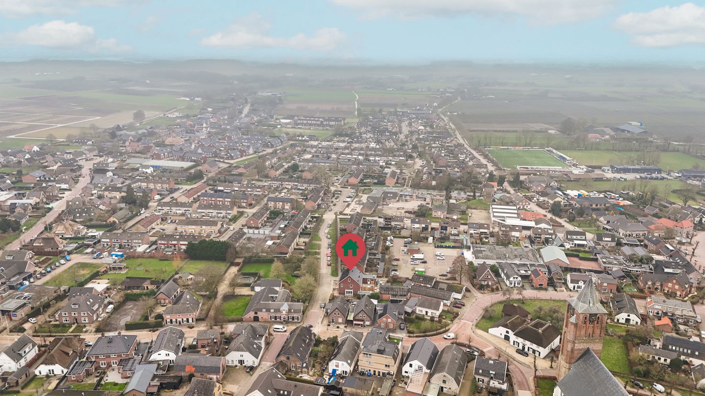 Photo 35 of Vincent van Goghstraat 2