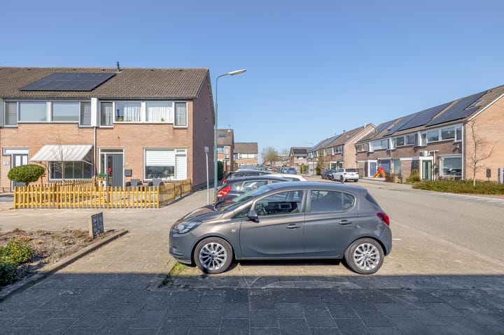 Foto 37 van Juliana van Stolberglaan 11