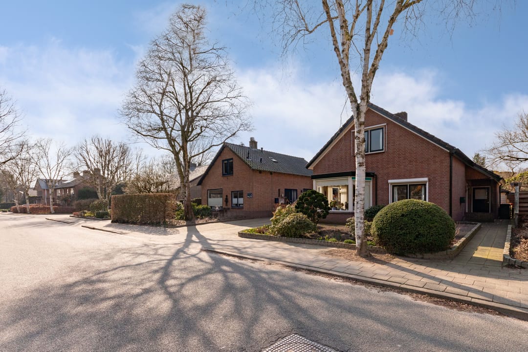 Foto 7 van Versteeglaan 15