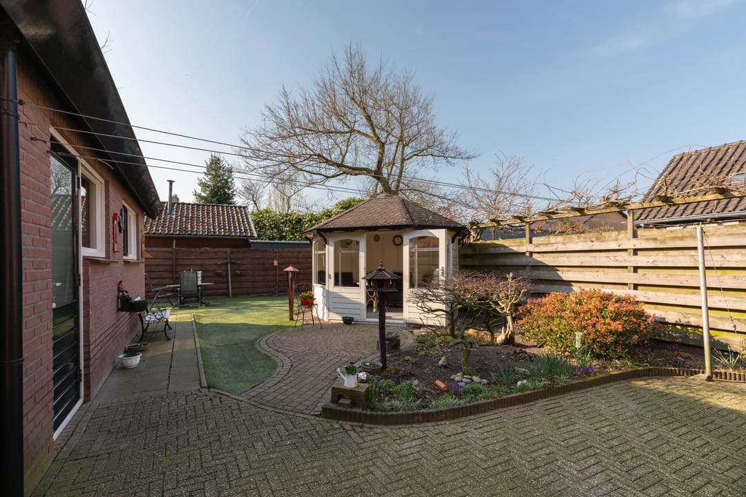 Foto 32 van Versteeglaan 15