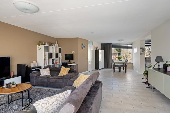 Foto 11 van Ouvertureweg 14