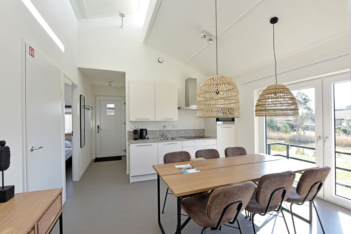 Foto 14 van Nieuwesluisweg 1-A728