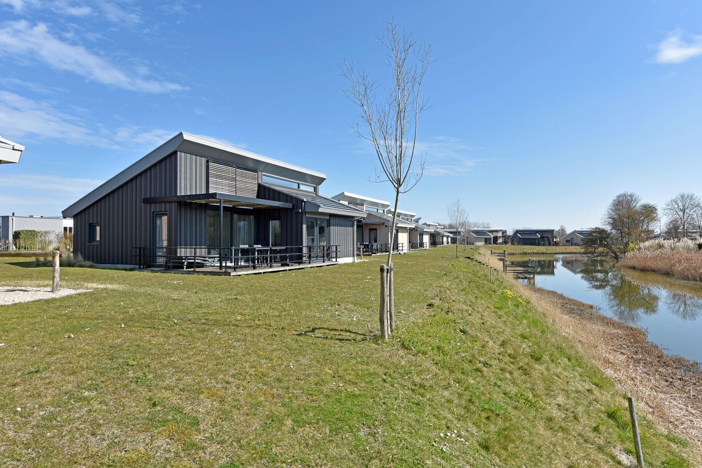 Foto 25 van Nieuwesluisweg 1-A728