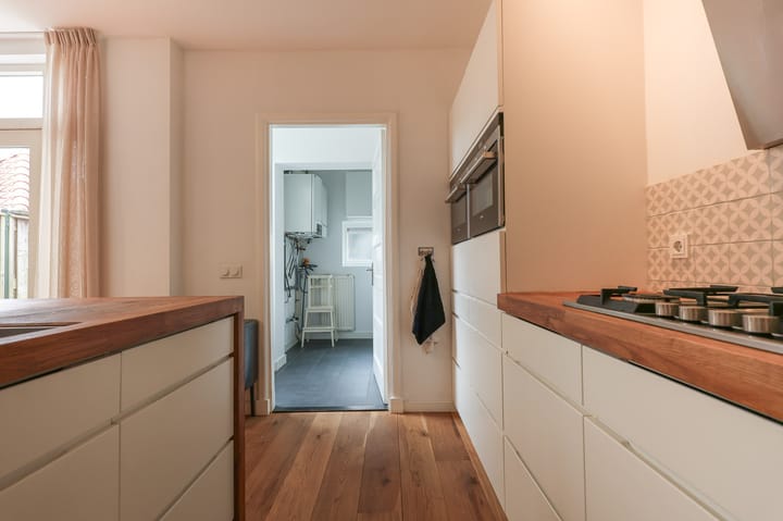 Foto 24 van Halvemaanstraat 58