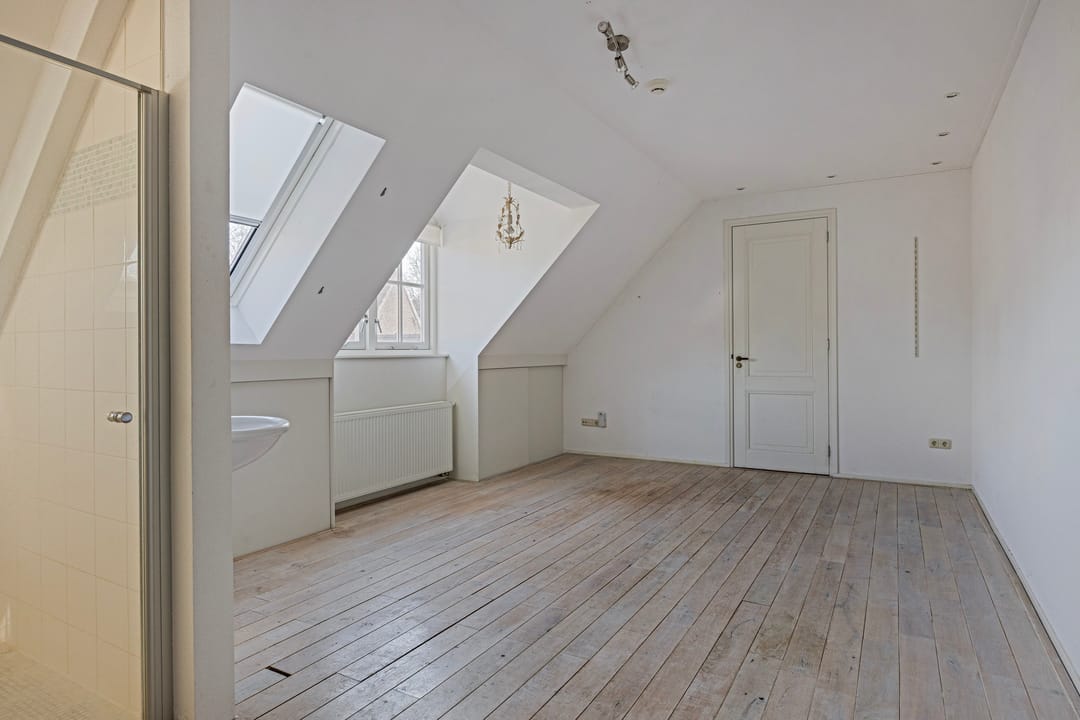 Photo 7 of Raadhuisplein 25