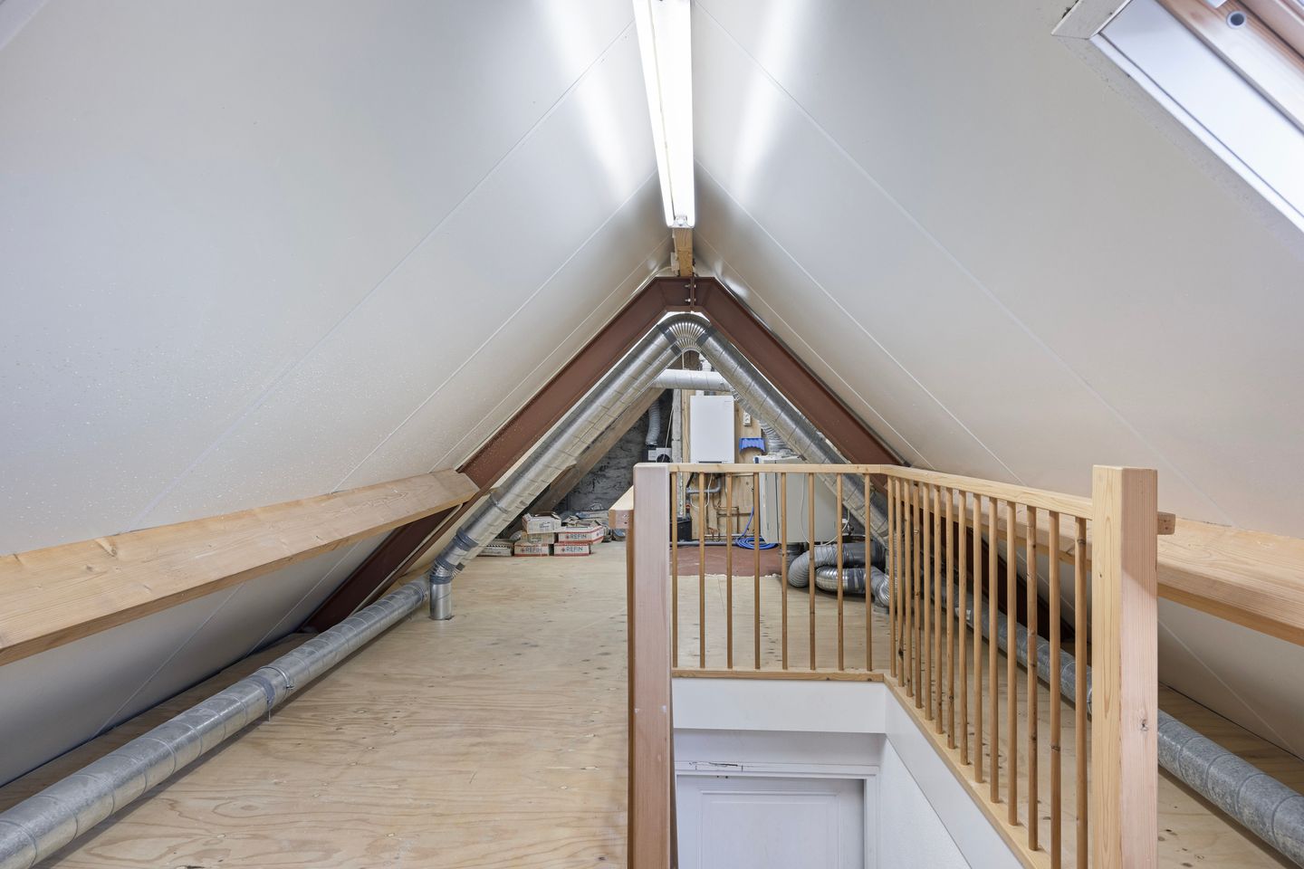 Photo 14 of Raadhuisplein 25