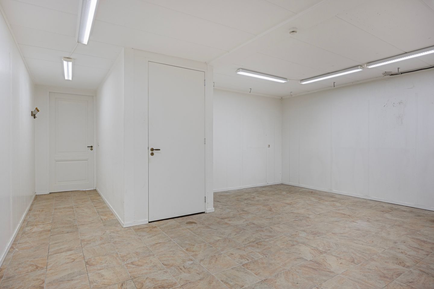 Photo 19 of Raadhuisplein 25