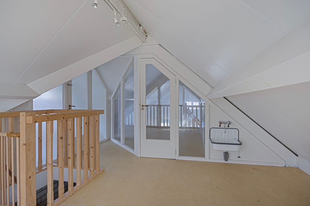 Photo 28 of Raadhuisplein 25