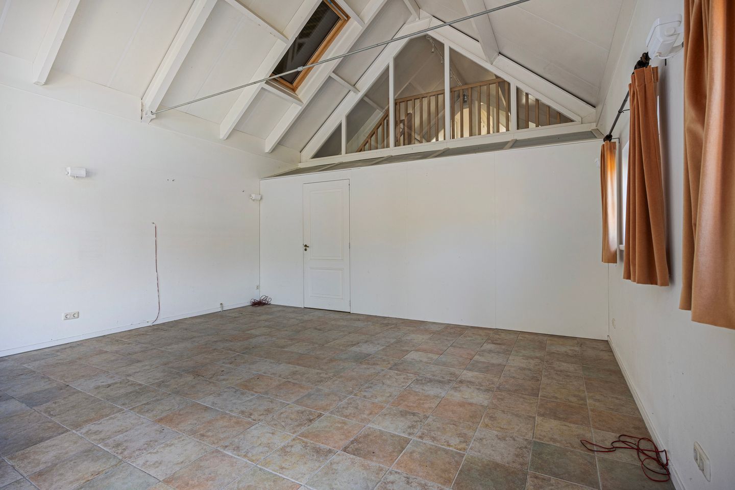 Photo 35 of Raadhuisplein 25