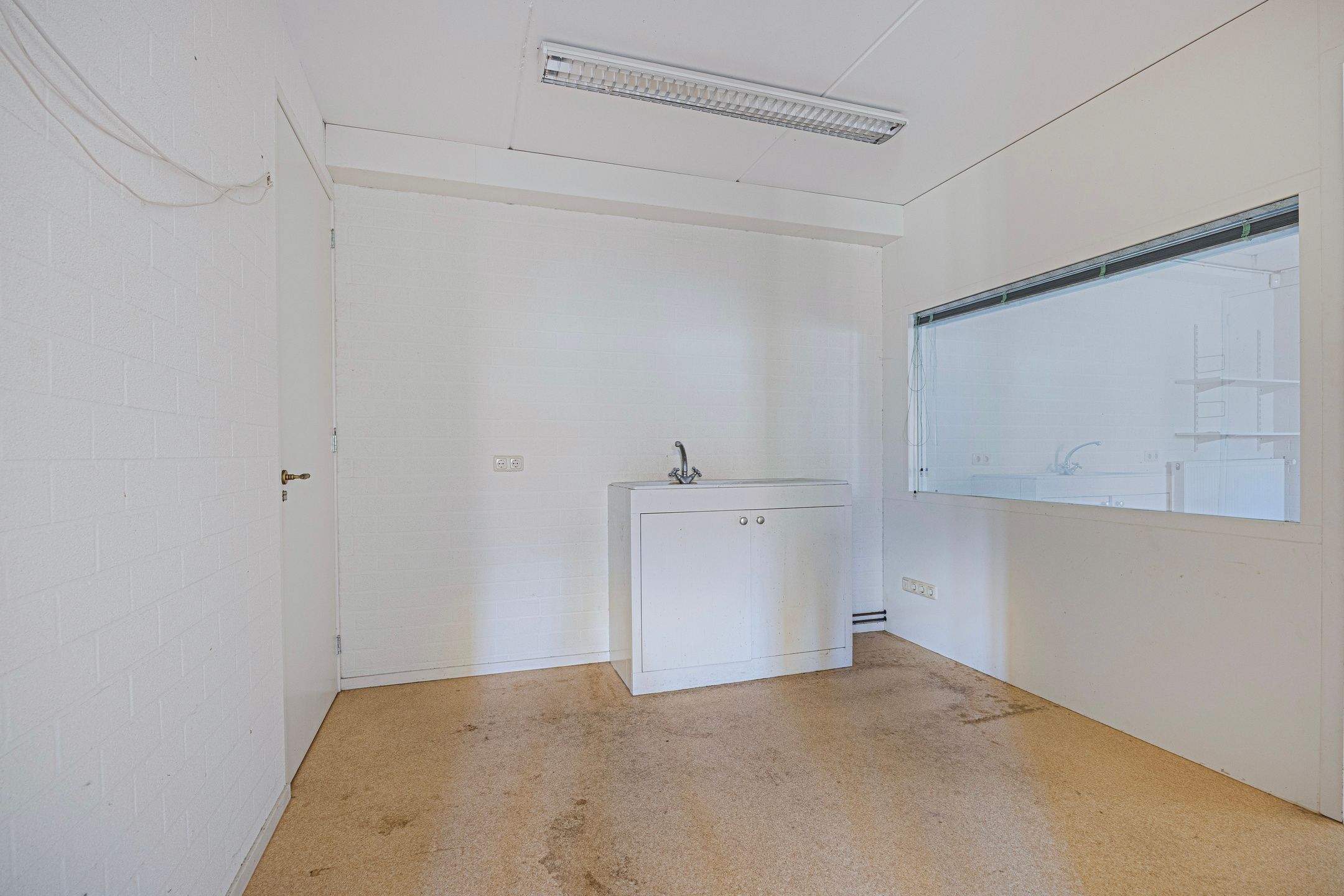 Photo 36 of Raadhuisplein 25