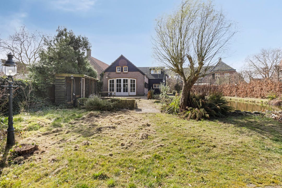 Photo 52 of Raadhuisplein 25