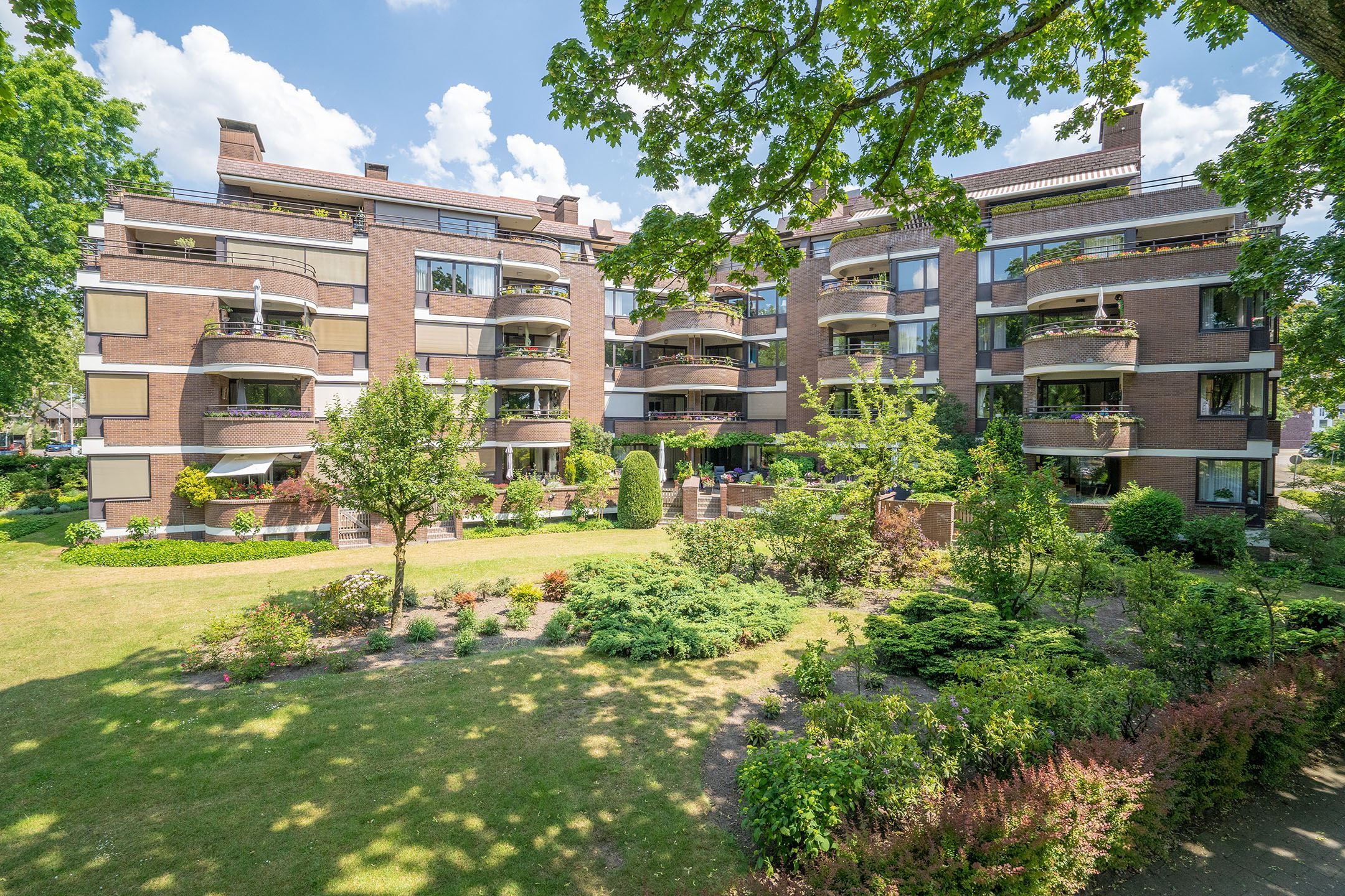 J.W. Racerstraat, 85, Enschede, 7514AG, Overijssel, Nederland 85