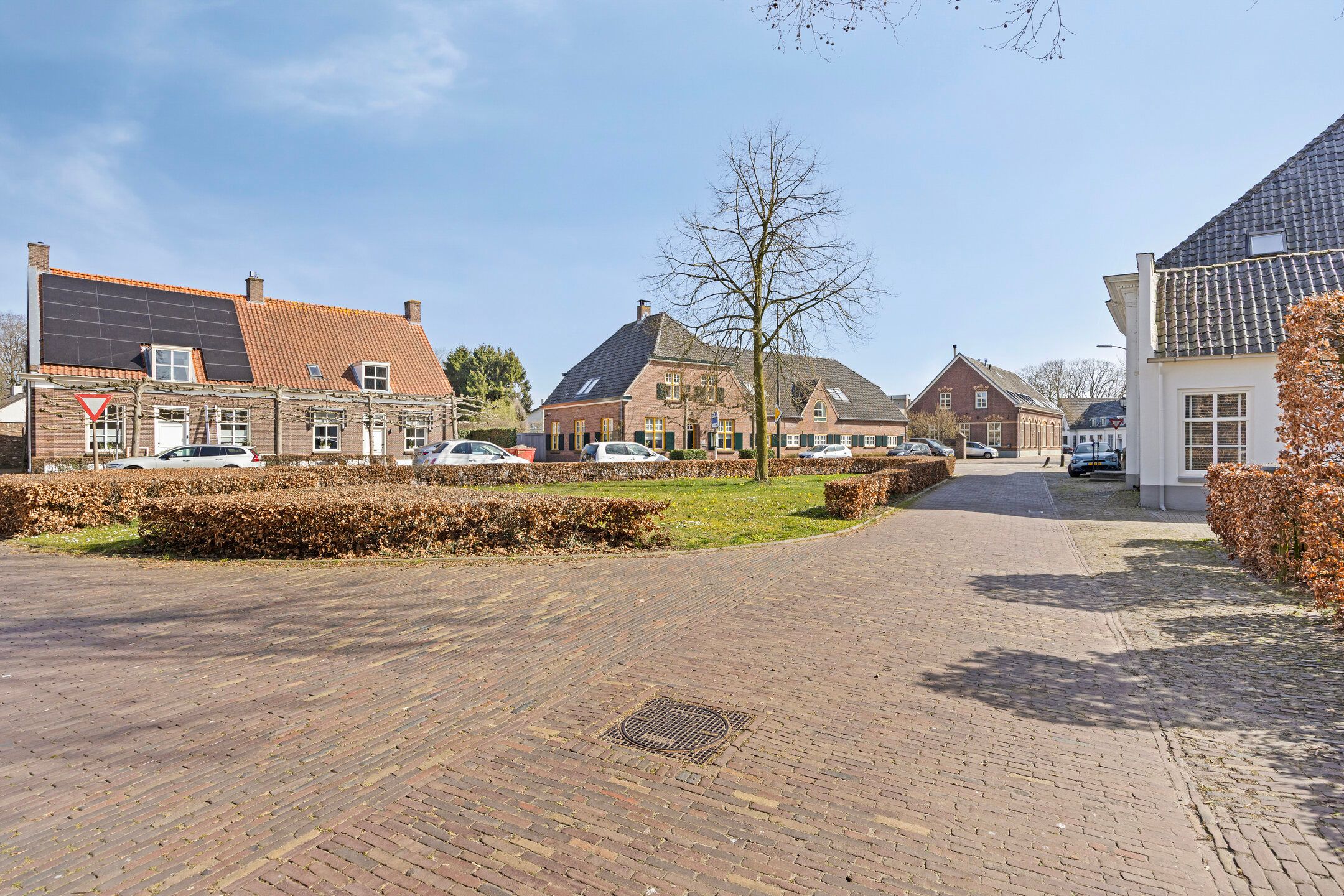 Photo 60 of Raadhuisplein 25