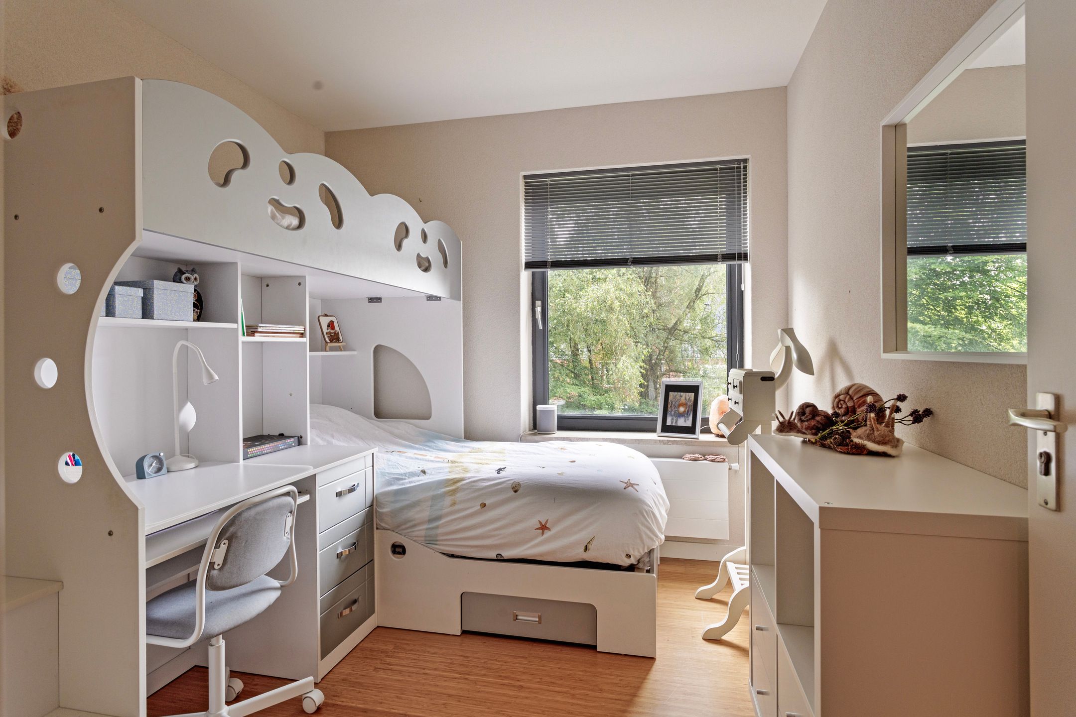 Foto 21 van J.W. Racerstraat 85