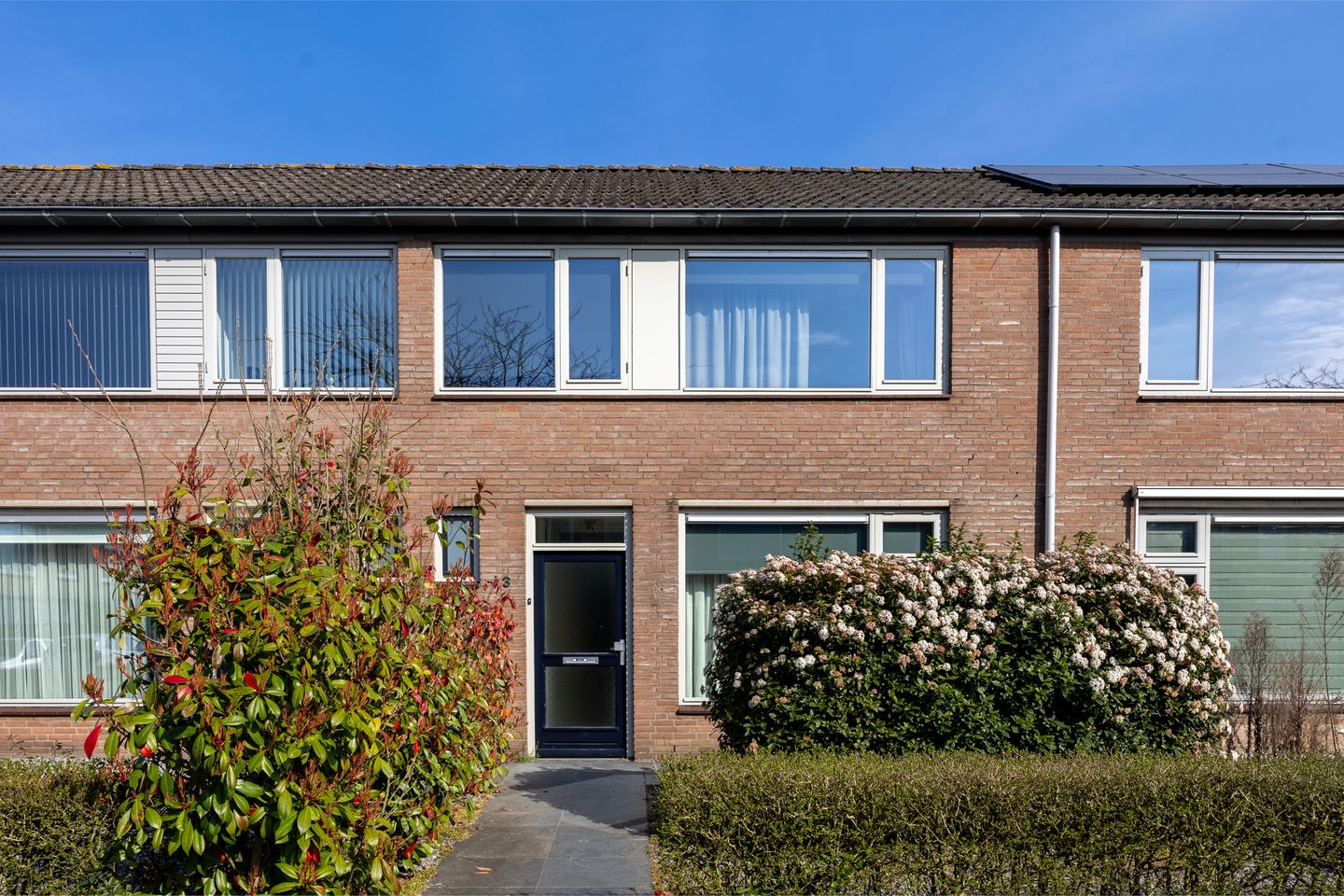 Foto 1 van Debussystraat 3