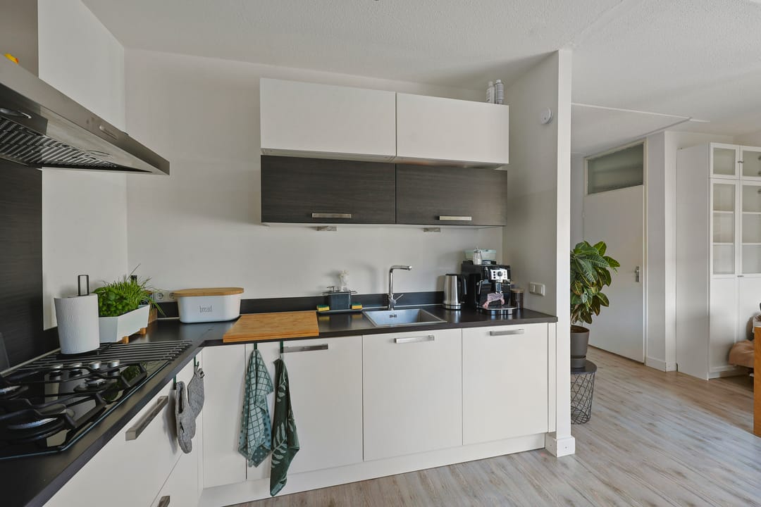 Foto 11 van Debussystraat 3