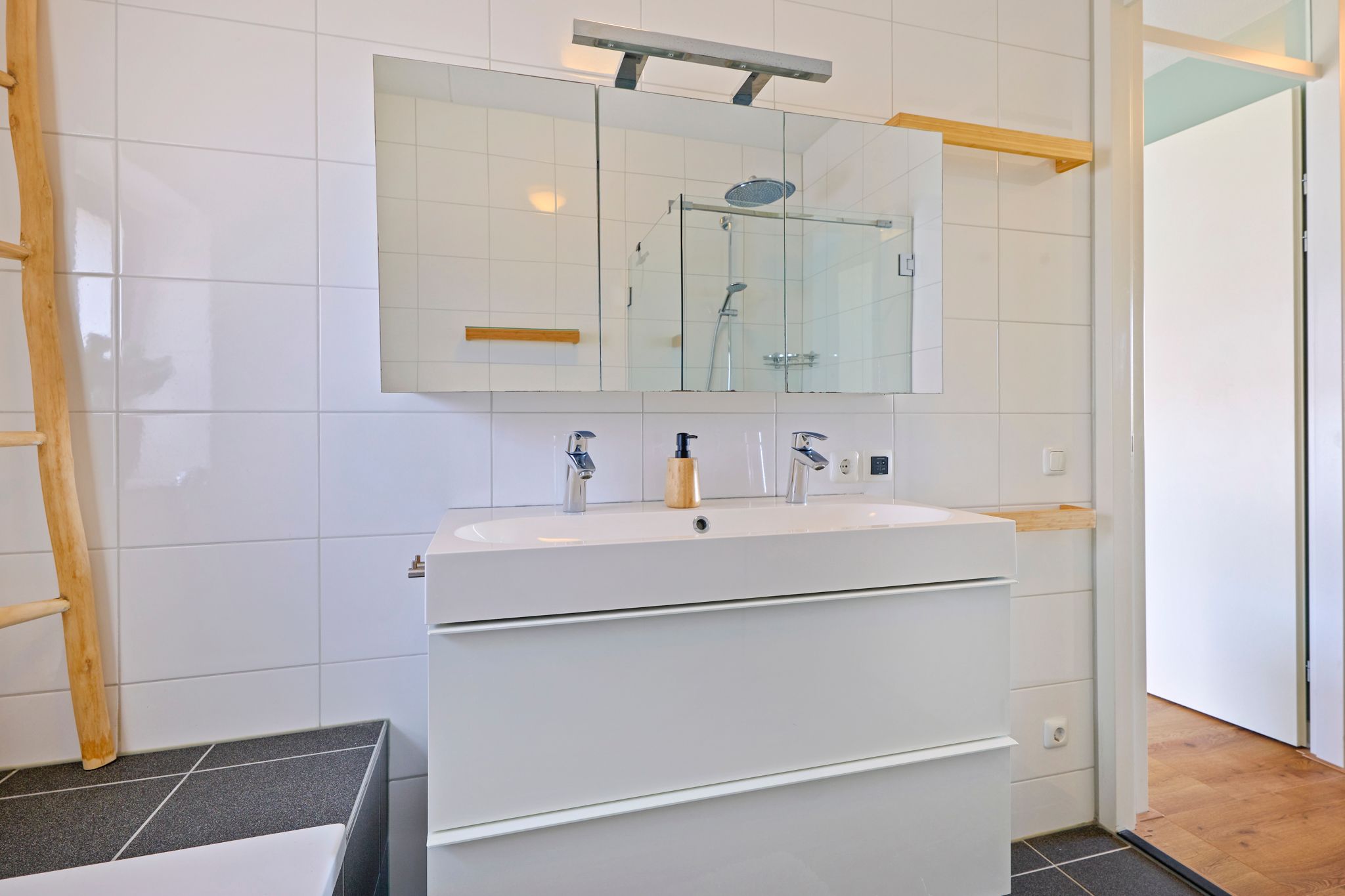 Foto 24 van Hoopende Swaen 20