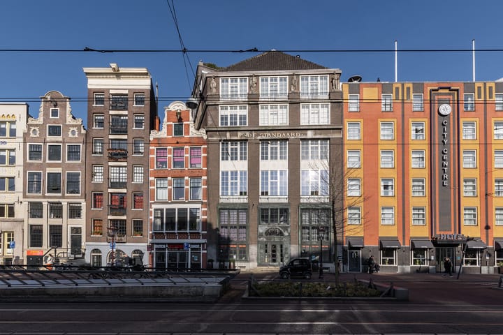 Photo 4 of Nieuwezijds Voorburgwal 56-D