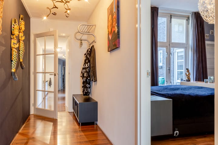 Photo 21 of Koestraat 74