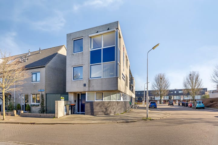 Foto 2 van Marga Klompéstraat 37