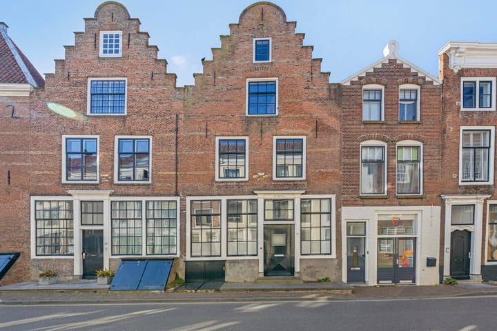 Hoogstraat 16