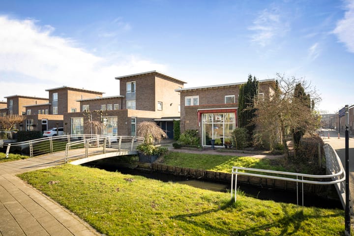 Foto 1 van Leonard Springerlaan 329