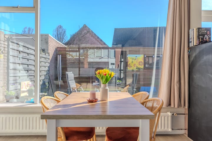 Foto 9 van van de Zandestraat 11