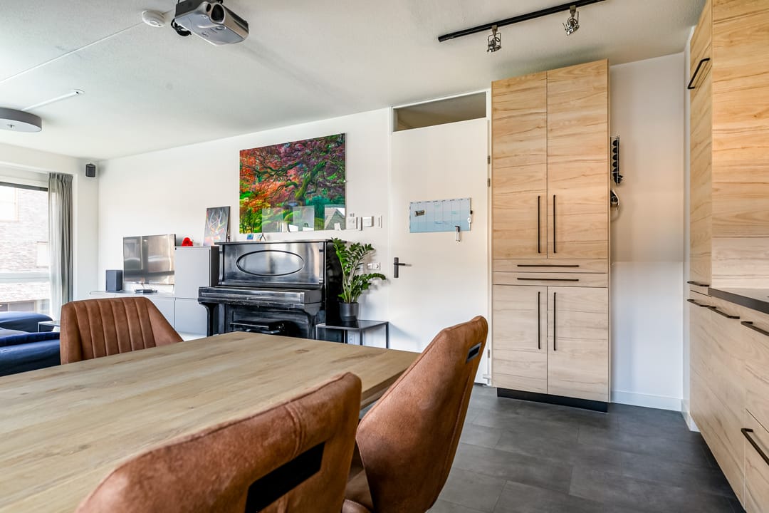 Photo 11 of Reelaan 28