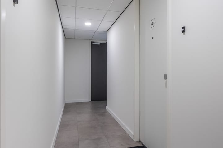 Foto 16 van Helfrichstraat 25-H