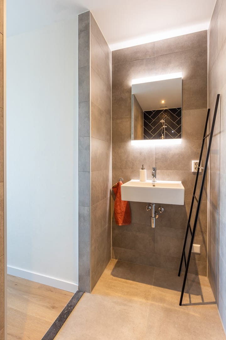 Foto 11 van Helfrichstraat 25-H