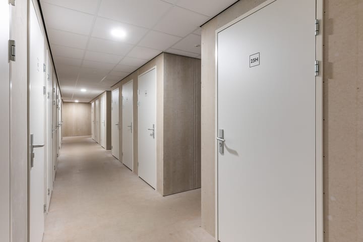 Foto 23 van Helfrichstraat 25-H