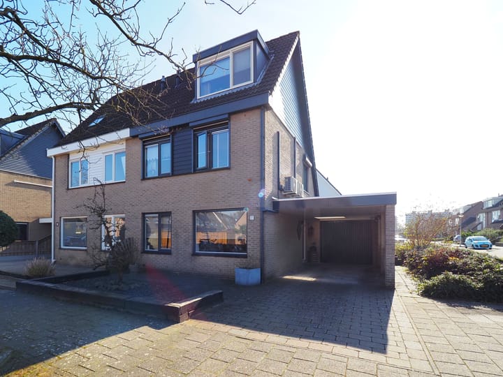 Foto 2 van Amandelhof 2