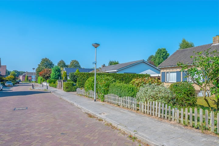 Foto 6 van van den Houtestraat 6