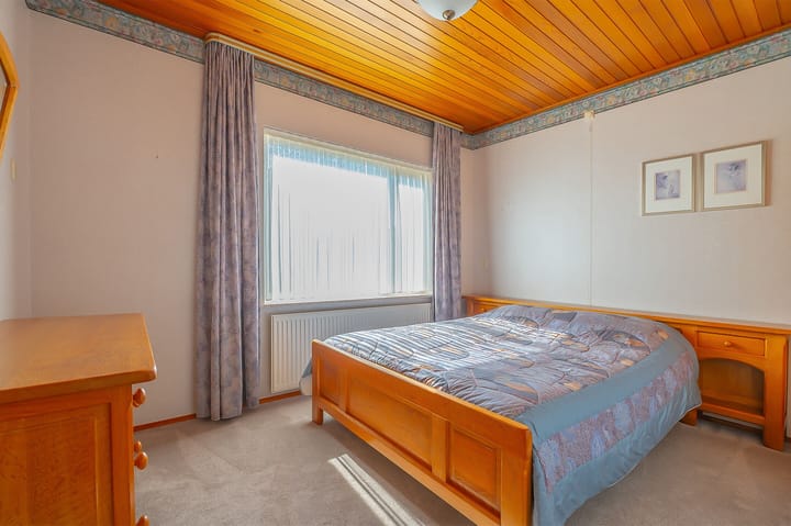 Foto 17 van van den Houtestraat 6