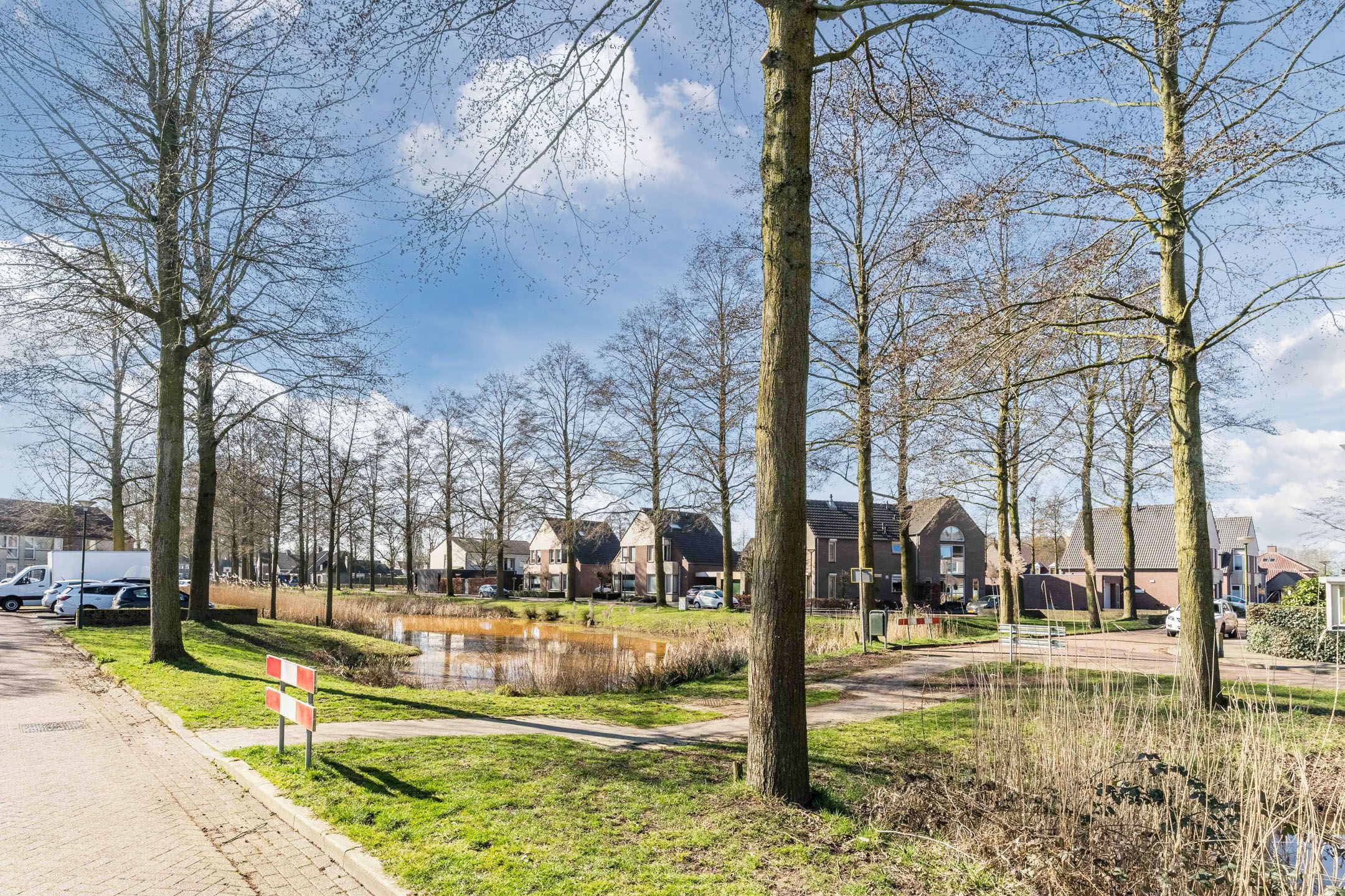 Foto 45 van Helleneind 36