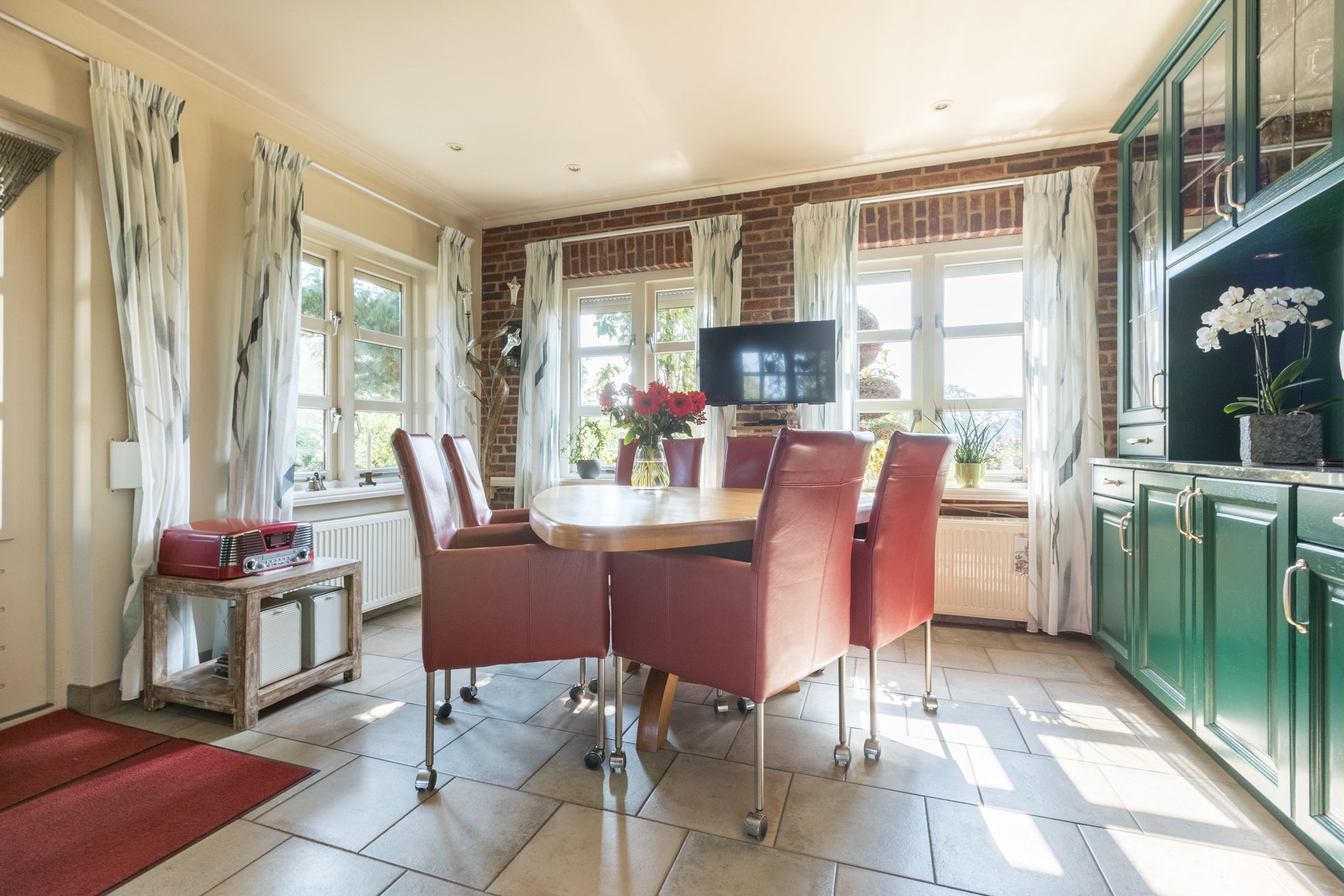 Photo 3 of Angerensestraat 16