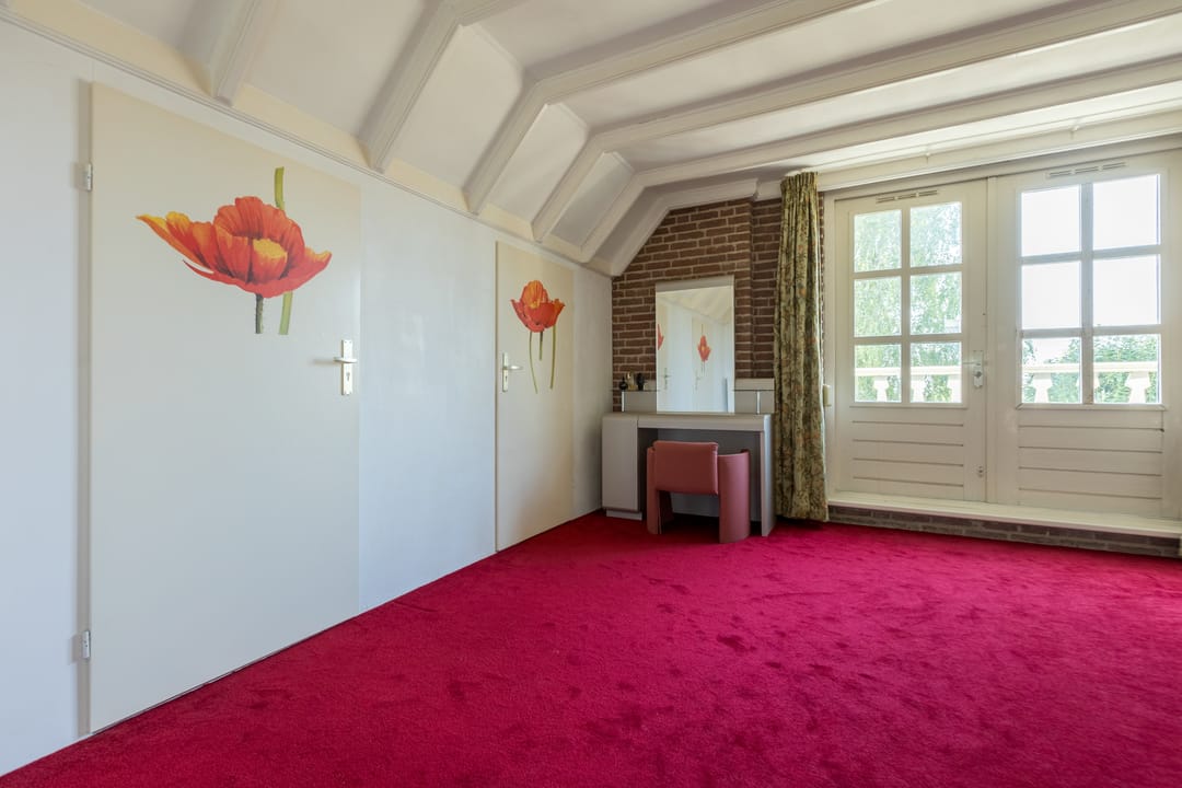 Photo 31 of Angerensestraat 16