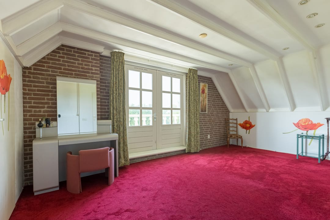 Photo 32 of Angerensestraat 16