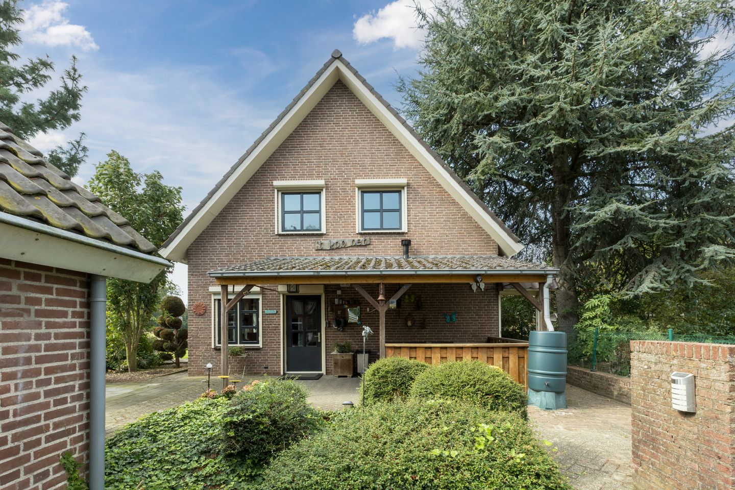 Photo 40 of Angerensestraat 16