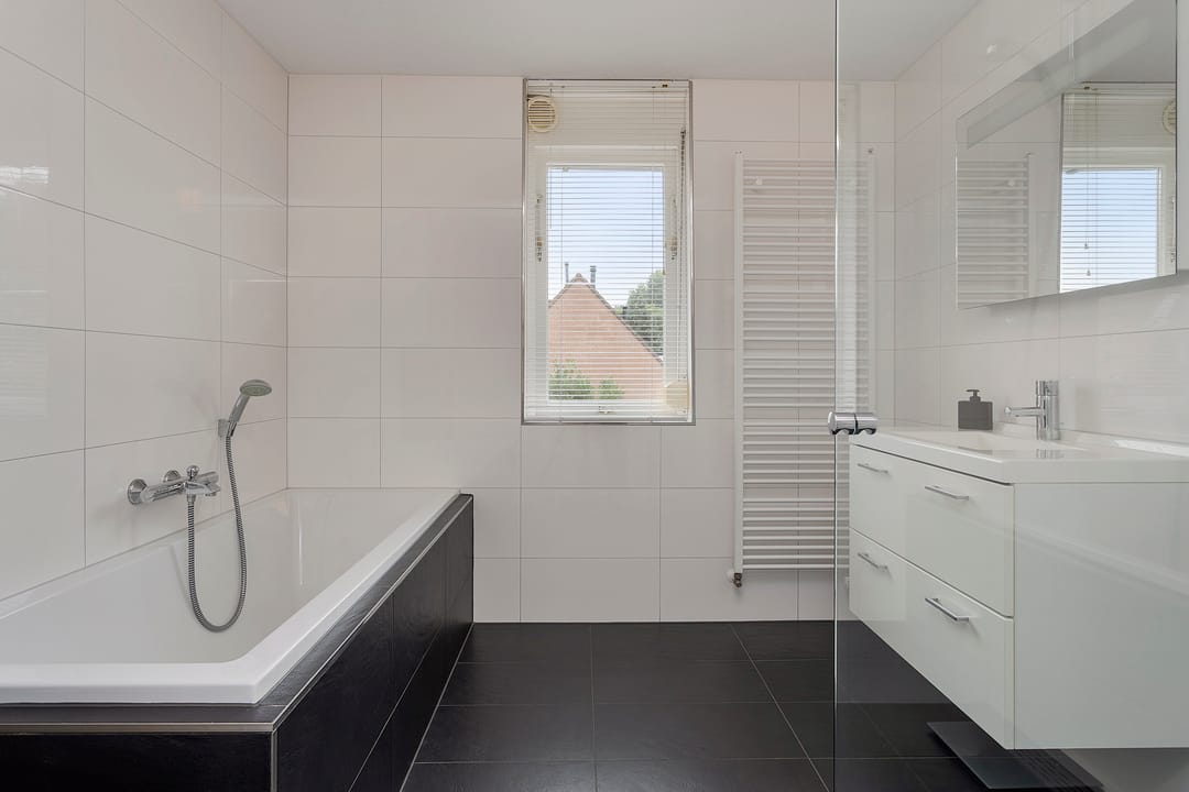 Foto 13 van Grote ratelaar 111