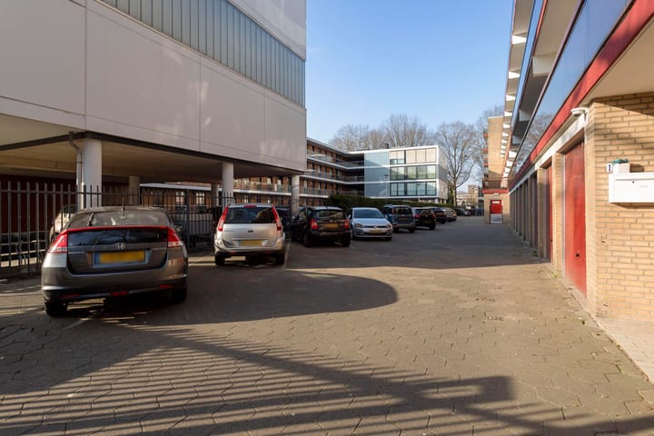 Foto 24 van Postelse Hoeflaan 87-A