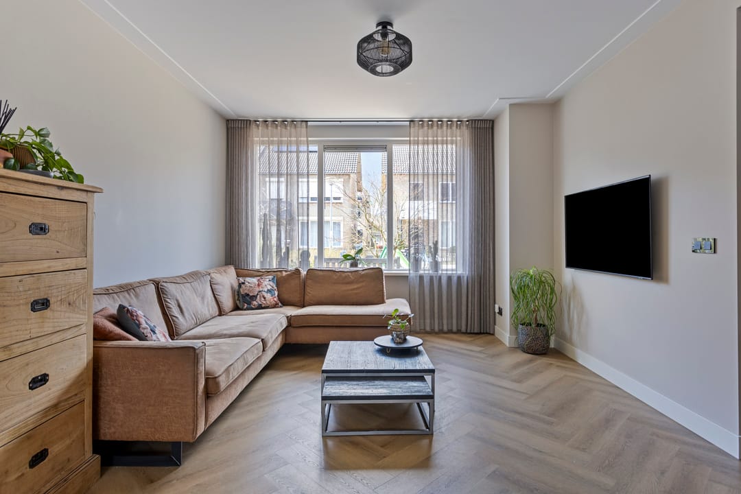 Photo 7 of Groen van Prinstererlaan 35