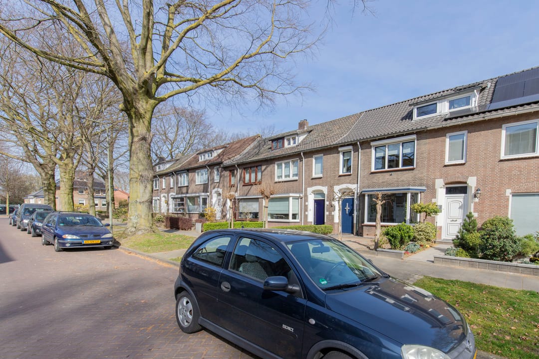 Foto 2 van Julianastraat 4