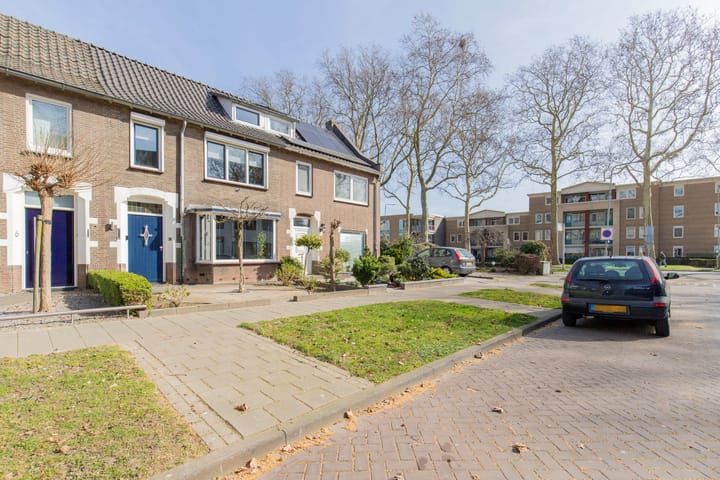 Foto 3 van Julianastraat 4